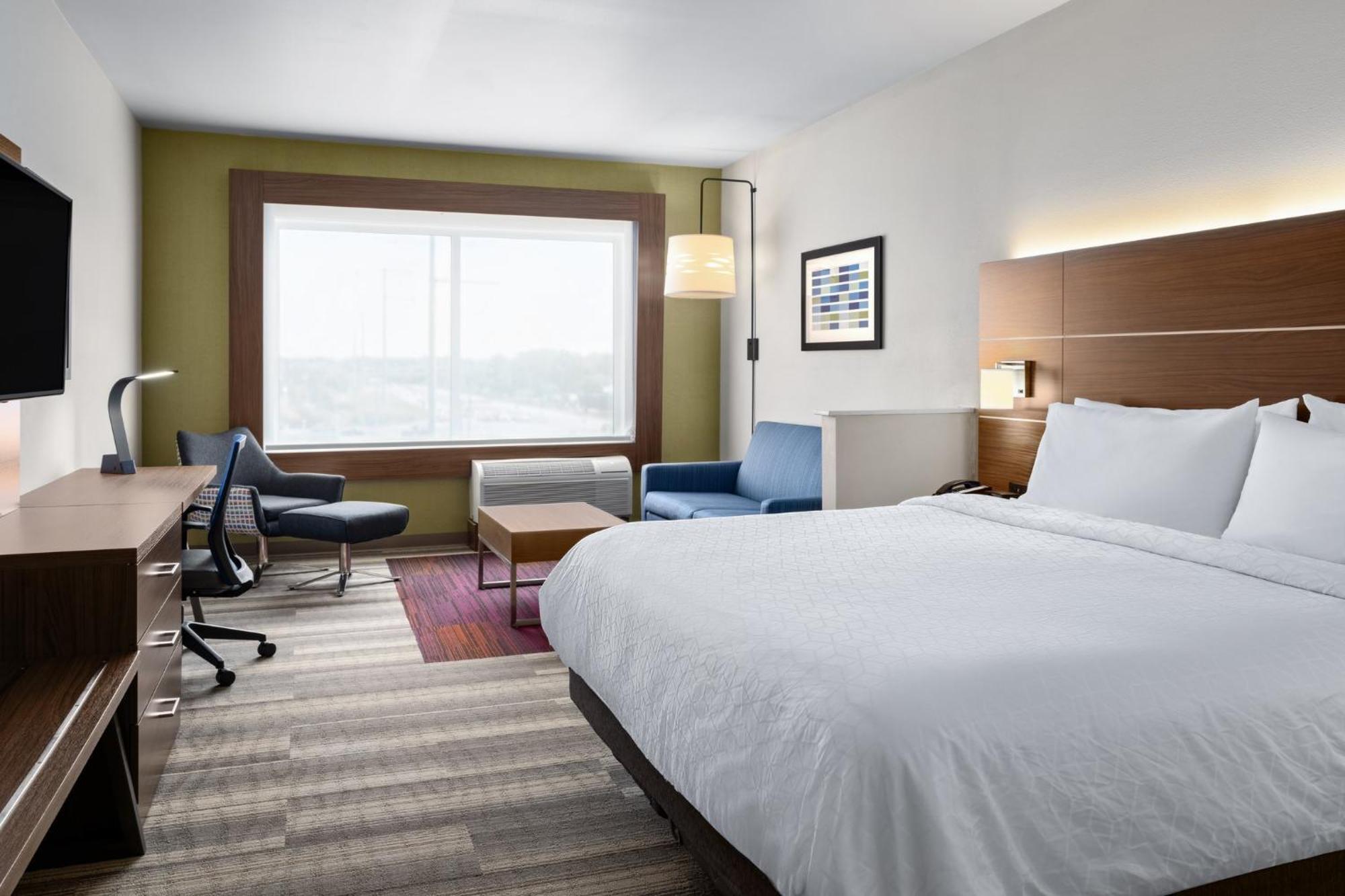 Holiday Inn Express & Suites - Madison West - Middleton By Ihg Dış mekan fotoğraf