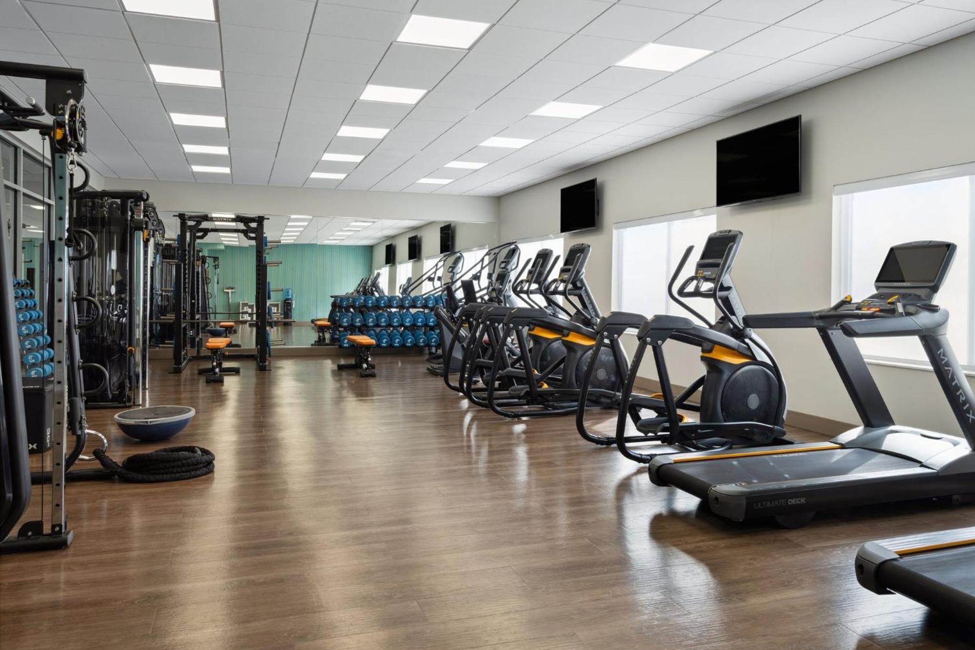 Holiday Inn Express & Suites - Madison West - Middleton By Ihg Dış mekan fotoğraf