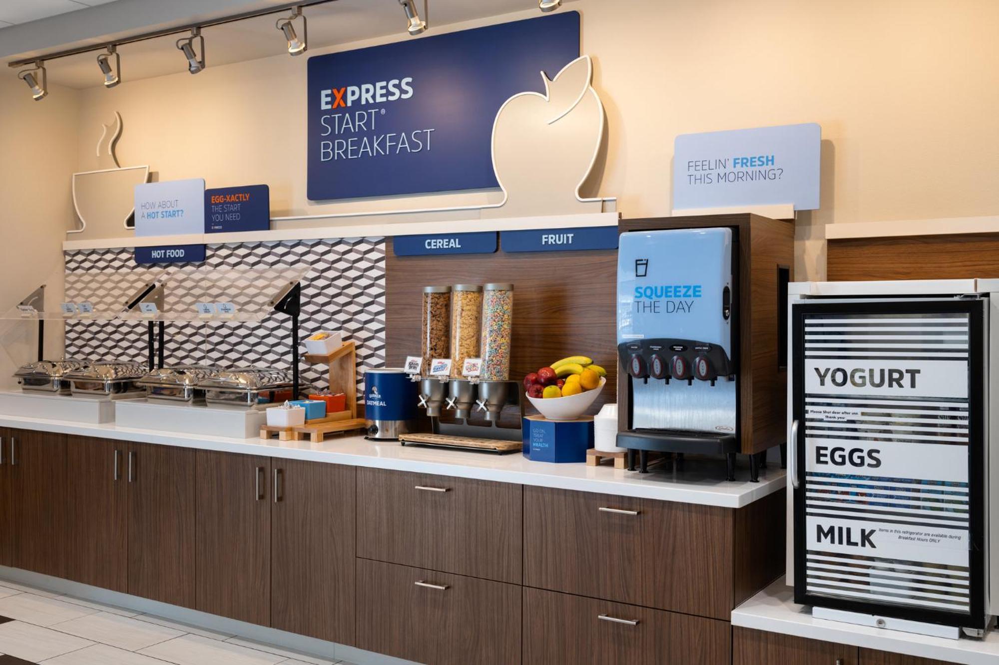 Holiday Inn Express & Suites - Madison West - Middleton By Ihg Dış mekan fotoğraf